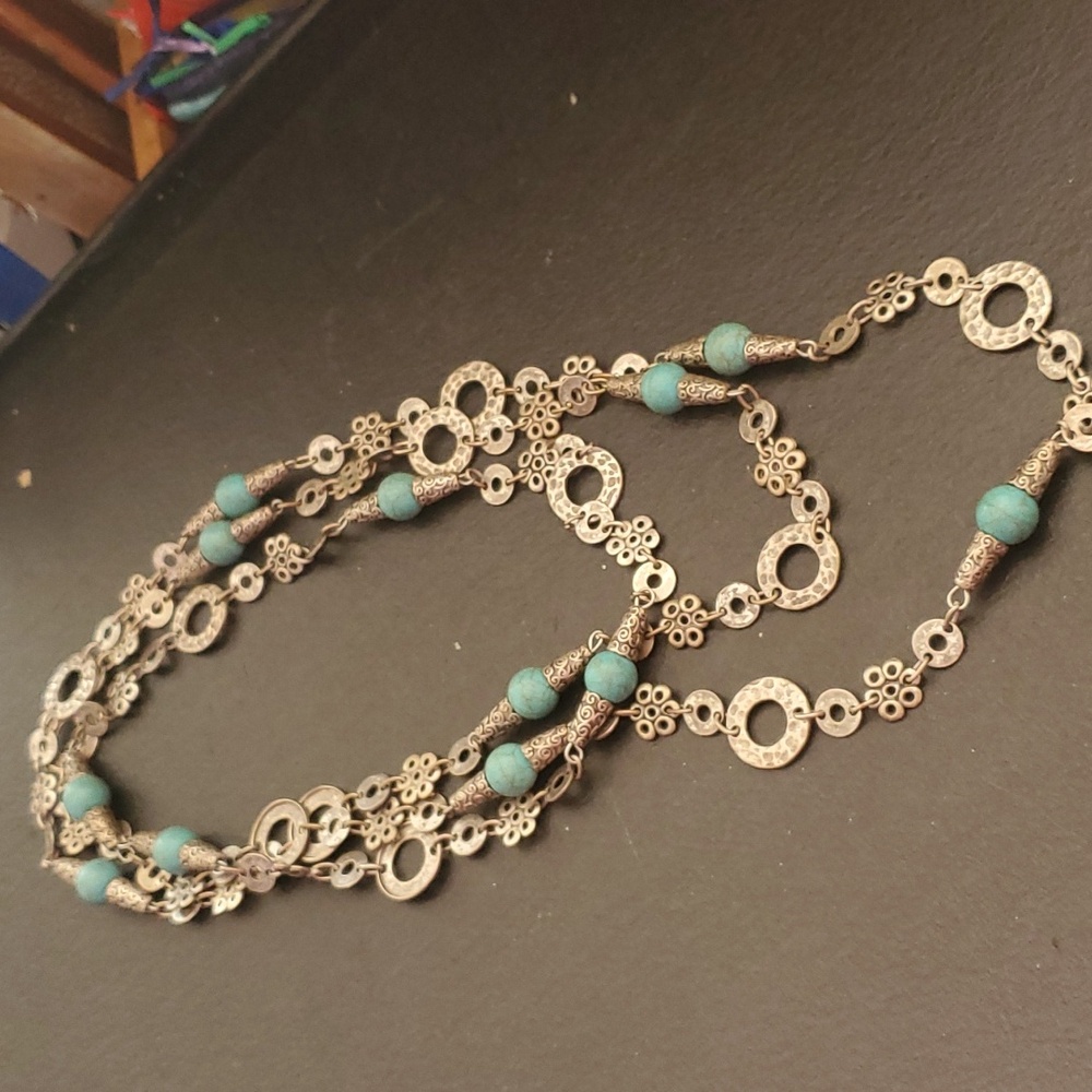 78" vintage necklace in turquoise & silver.  DX864